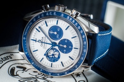 OMEGA SPEEDMASTER 50TH ANNIVERSARY 'SILVER SNOOPY AWARD' 42MM/KPL.