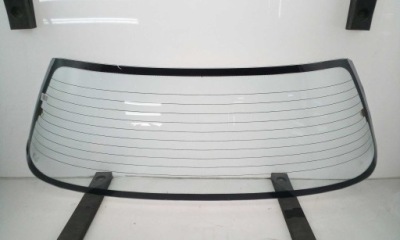 Скло задня задня mitsubishi lancer 88-92 зелений фото №1