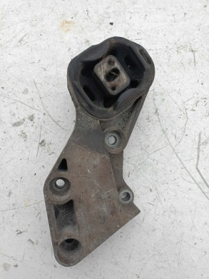 Подушка диференціал audi a4 b5 / 80 b4 фото №1