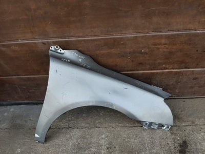 Toyota avensis t25 крыло перед правый lift фото №1