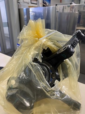 Поворотный кулак оригинальный номер 51701c8500qqh фото №1