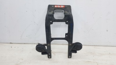 Mercedes ml w164 усилитель поперечина клаксон фото №1