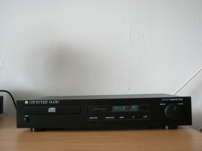 CAMBRIDGE AUDIO D 300 - 100% ORG - SUPER STAN !