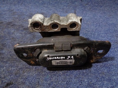 Кронштейн подушка двигателя dodge journey 2.4 16v фото №1