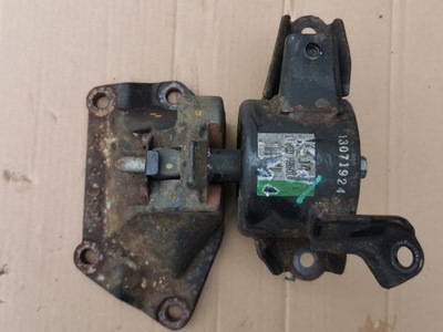 Hyundai i40 1.7 автоматическая коробка передач подушка кронштейн двигатель фото №1