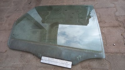 Скло права задня opel vectra b 98r sedan фото №1