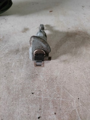 Vw passat b7 kombi вкладка замка левый перед фото №1