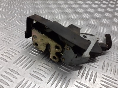 Замок дверь правый задняя kia rio 2pin фото №1