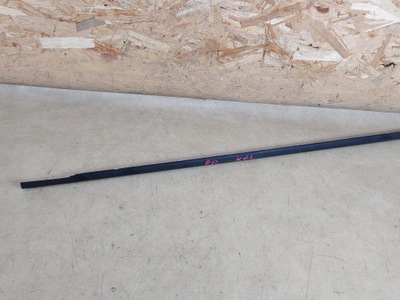 Koleos i молдинг уплотнитель правый перед 08- фото №1