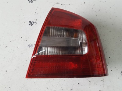 Skoda octavia 2 ii lift 08-12r hb лампа правая задняя фото №1