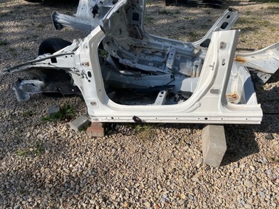 Mazda 3 bp четверть левая блок двигателя порог фото №1