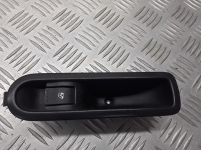 Панель скло правий задня renault scenic ii 1.9 dci 156015870 фото №1