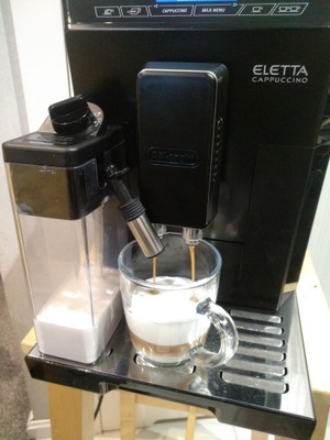 Ekspres DeLonghi Eletta Cappuccino