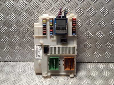 Volvo s60 ii модуль коробка bsi 31384933ab фото №1