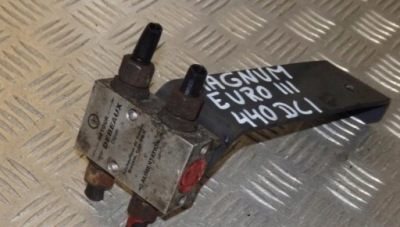 Renault magnum e-tech з'єднувач патрубок пального фото №1