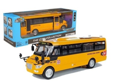 DIE-CAST Replica autobus szkolny z silnikiem