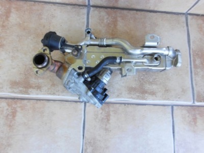 Радіатор вихлопних газів клапан egr bmw f10 f11 f20 f30 8476993 фото №1