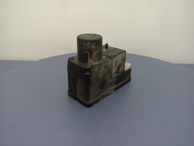 Audi 80 b4 помпа центрального замка 4a0862257j 8tz00652208 фото №1