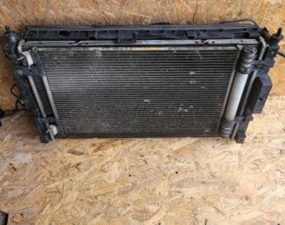 Pas передний радиатор peugeot expert iii jumpy scudo vivaro 1.6 1.5 фото №1