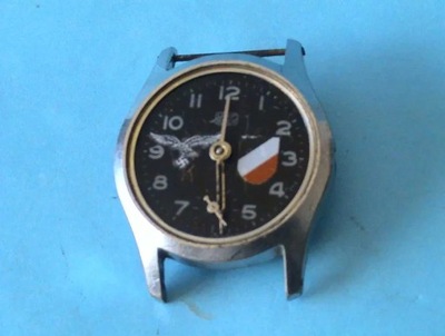 Zegarek naręczny z insygniami III Rzeszy
