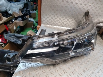 Лампа левая перед передняя toyota corolla e16 led фото №1