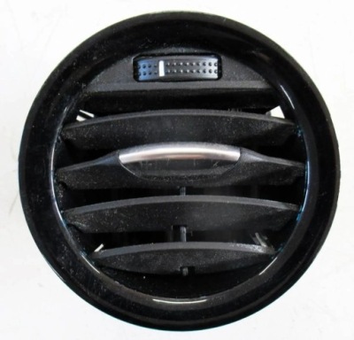 Opel adam 2013 решітка обдув права 13363313 фото №1