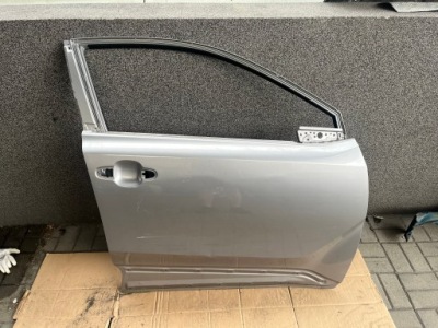 Дверь левая передние левый перед toyota chr c hr x1 2016-2023r фото №1
