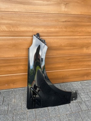 Крила перед range rover sport правий фото №1