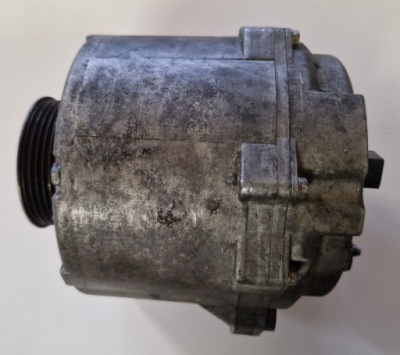 Генератор audi s4 b6 b7 4.2 bbk 079903021e фото №1