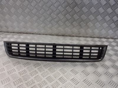 Решітка бампера audi a4 b6 хром 8e0807647 фото №1