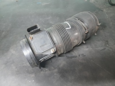 Расходомер труба audi a4 b6 3.0 v6 asn 06c133471a 06c129627d фото №1