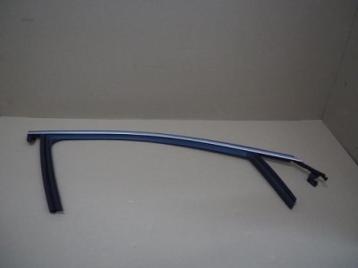 Прокладка скло правий перед opel grandland x фото №1