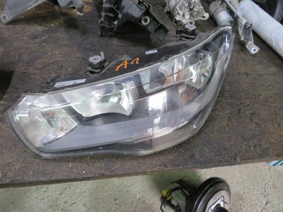 Лампа левая передняя 8x0941003 обычная audi a1 фото №1