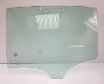 Скло дверей лівий задній mercedes w177 a1777353000 фото №1