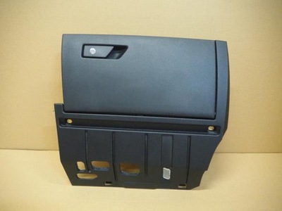 Showek пасажира audi a3 8y фото №1