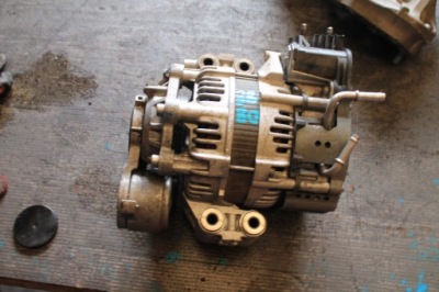 3800. генератор maserati 670219336 фото №1