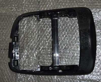 Renault clio iv рамка радио консоли 681043537r фото №1