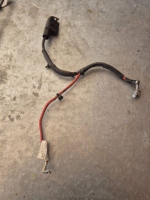 Клема плюсова skoda superb b8 3v 5q0971228 фото №1