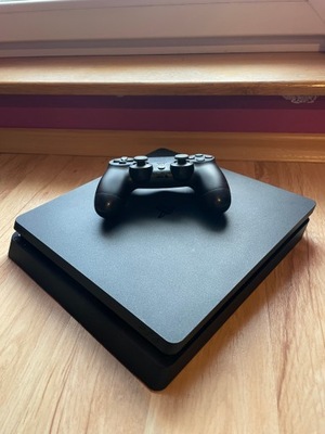 Konsola Sony PlayStation 4 slim 1 TB czarna