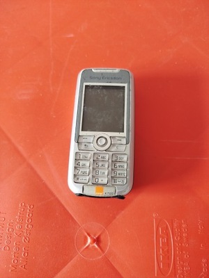 Telefon Sony Ericsson k700i