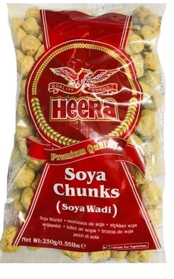 PROTEINA SOJOWA 250G HEERA SOYA CHUNKS BIAŁKO