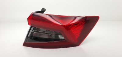 Skoda karoq 57a945208 лампа правая led задняя задняя фото №1