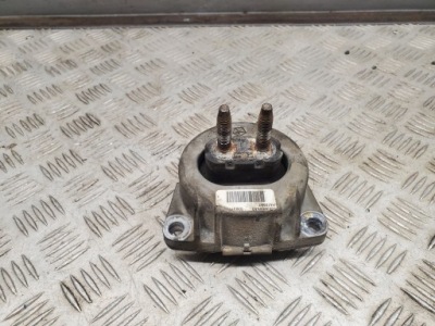 Jeep grand cherokee 68032665ad кронштейн двигуна фото №1