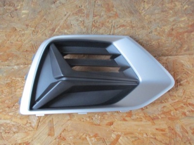 Решётка передняя правый  бампера audi q3 83a фото №1