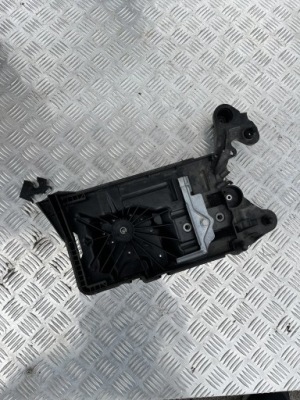 Основание аккумулятор audi a3 8y 20- 4n0035500 фото №1