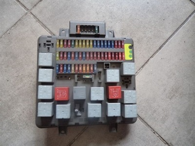 Коробка запобіжників daf lf фото №1