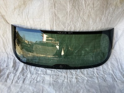 Kia venga стекло крышки багажника фото №1