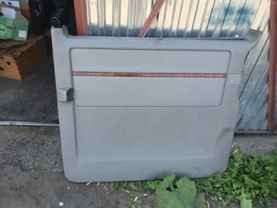 Обшивка праве зсувні шторка vw t5 multivan фото №1