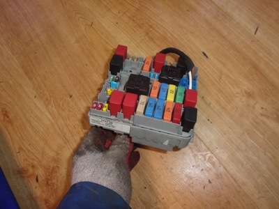 Alfa romeo giulietta коробка предохранителей 2.0 jtdm фото №1