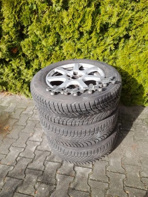 RUEDAS AUDI Q5 DE INVIERNO 235/65R17 MICHELIN, DISCOS DE ALEACIÓN LIGERA (DE TITANIO)  